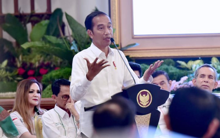 Siasati Anjloknya Harga Sawit, Jokowi Ajak Petani Beralih Tanam Durian