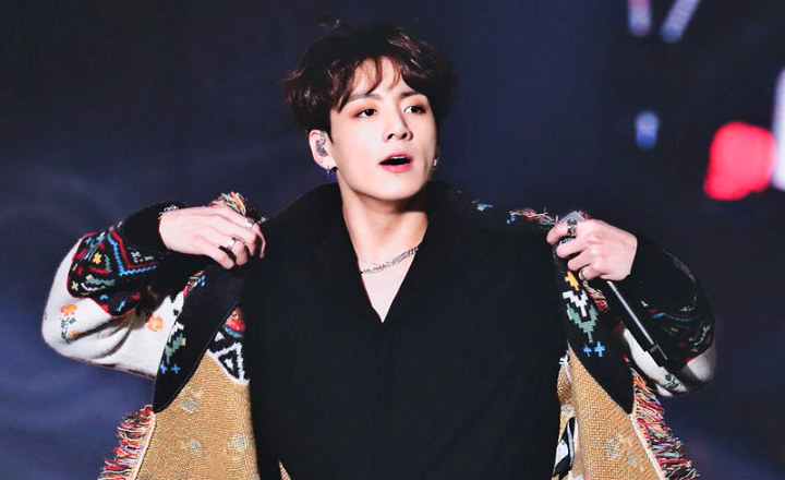 Jungkook 'Body Wave' Kelewat Seksi di Konser BTS Hong Kong 