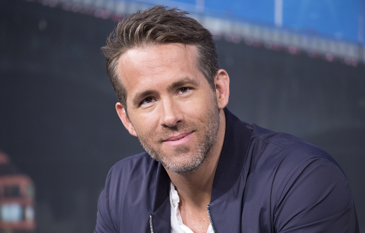 Ryan Reynolds Rayakan Akuisisi Disney - Fox Lewat Foto Kocak Ini