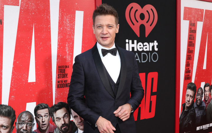 Jeremy Renner Bagikan Foto Kocak Pemeran Tim Avengers, Sosok Chris Evans Jadi Sorotan