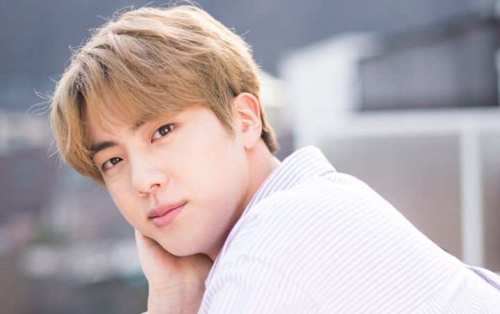 Jin BTS Tak Takut Keriput dan Ogah Lakukan Perawatan Anti-Penuaan