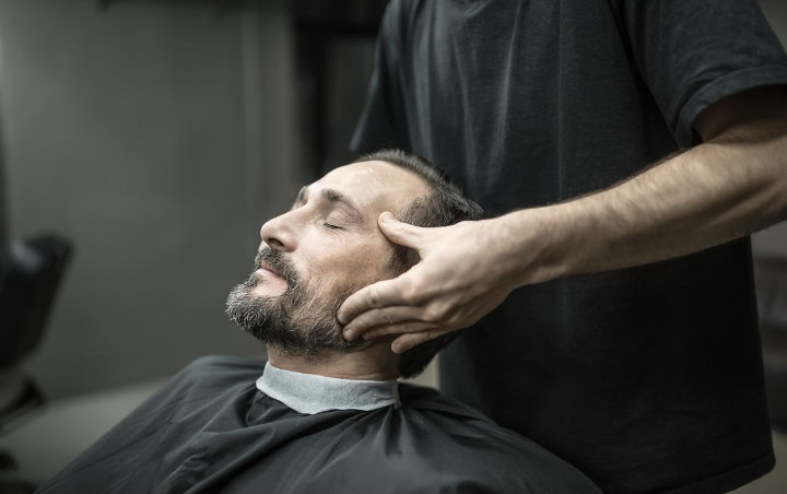 Viral Kisah Pria Pijat Santai di Salon Malah Alami Kondisi Mengerikan Ini