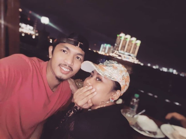 Habiskan Malam Tahun Baru Bersama Sebagai Suami Istri