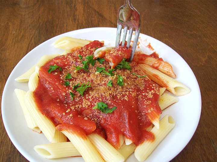 Tidak Memasak Pasta dengan Sausnya