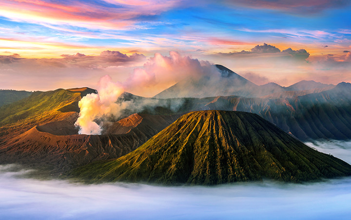 Selain Bromo, Ini 9 Gunung Terbaik untuk Menikmati Pesona Sunrise