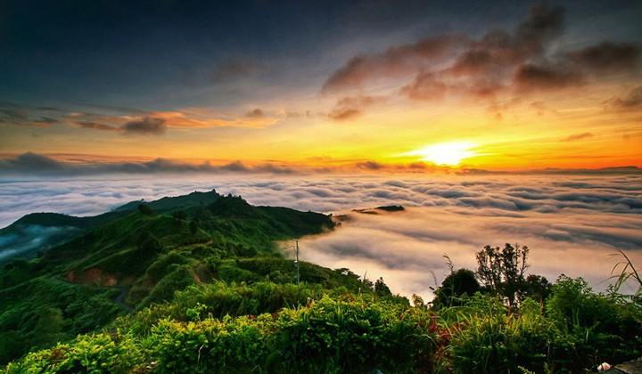 Pesona Sunrise di Puncak Tertinggi Sumatera, Gunung Kerinci