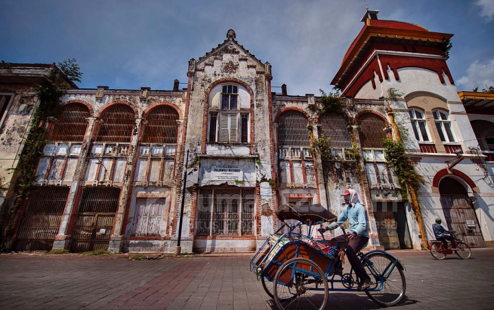 Ini 7 Kafe Asyik nan Instagramable yang Bisa Kalian Temukan di Kota Lama Semarang