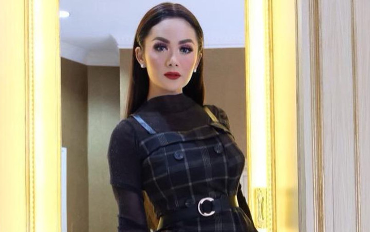Foto Pakai Kerudung, Netter Salfok Alis Krisdayanti