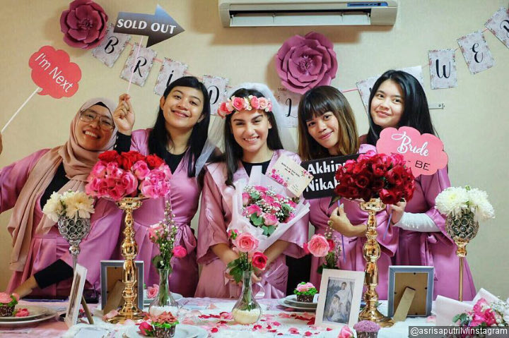 Bridal Shower Irish Bella Digelar dengan Tema Serba Pink