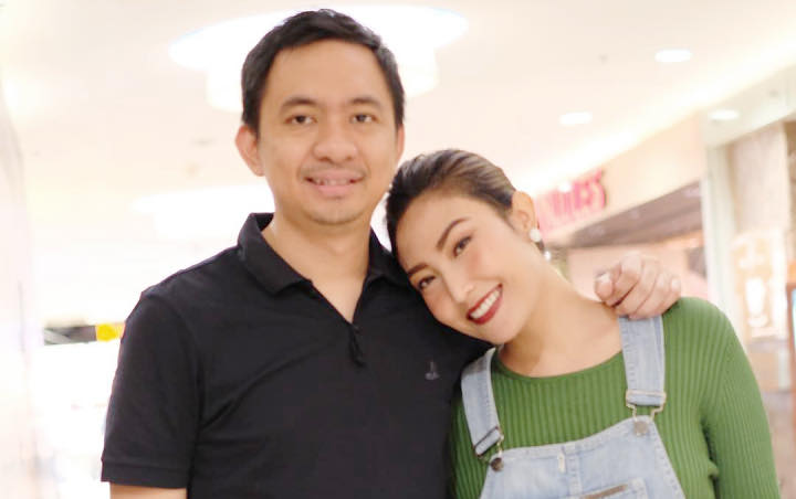 Hamil Anak Ketiga, Ayu Dewi Akui Suami Jadi Lebih Mesra Berasa Pengantin Baru