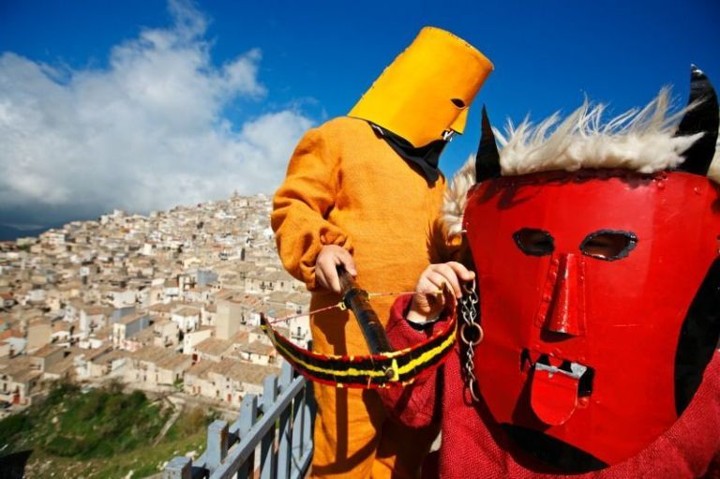 Tradisi Abballu de Daivuli di Prizzi, Italia