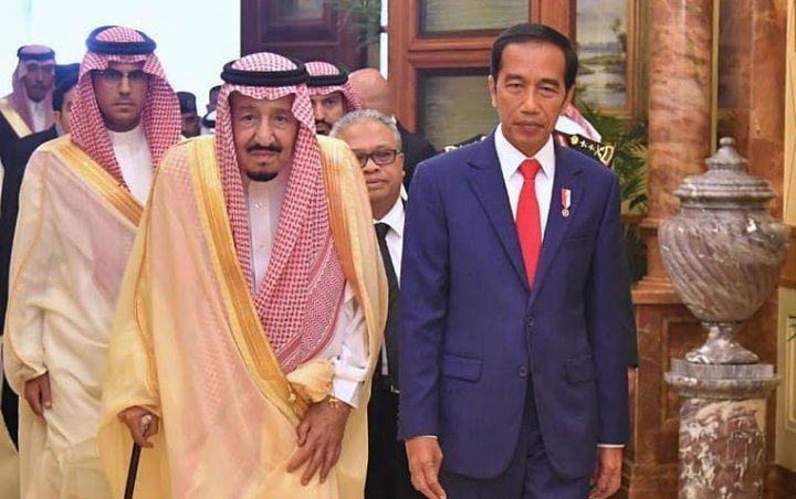 Jokowi Temui Raja Salman Sebelum Umrah, Indonesia Dapat Tambahan 10 Ribu Kuota Haji