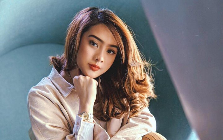 Anya Geraldine Pose Seksi, Tubuh Gemukan dan Lipatan Perut Buncit Ditertawakan Haters