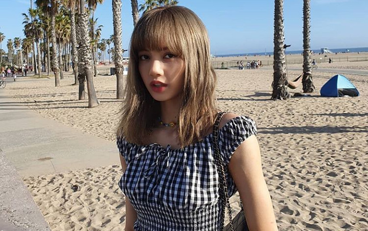 Lisa Black Pink Dibela Fans Habis-Habisan Usai Diejek Punya Kaki Kurus seperti Lidi