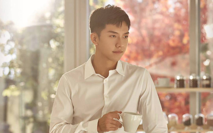 Lee Seung Gi Super Ganteng Saat Ngiklan, Fans: Promotor Terbaik yang Pernah Ada