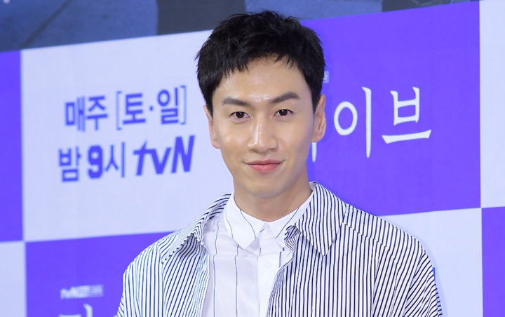 Lee Kwang Soo Malu Lihat Bodi Kekarnya Saat Masih Jadi Model