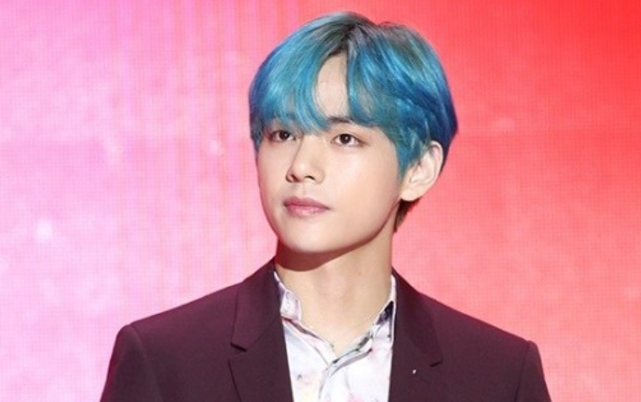 V BTS Tak Sengaja Umbar Perut Bikin Fans Histeris