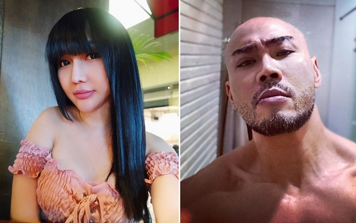 Lucinta Luna Nekat Buka Baju, Aksi Deddy Corbuzier Beri Pelukan Gegerkan Publik