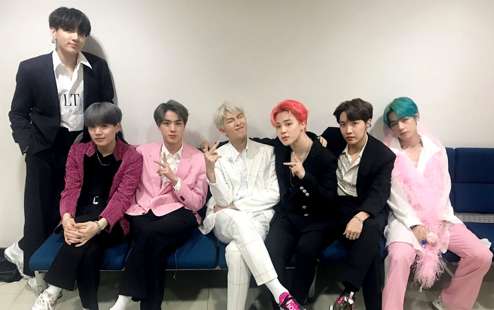 Big Hit Respon Penjualan Ilegal Celana Dalam Wanita Gambar BTS