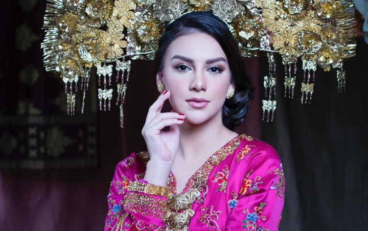 Pas Foto Untuk Buku Nikah Tersebar, Wajah Cantik Irish Bella Banjir Pujian