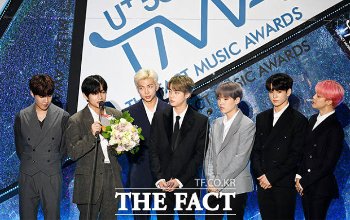 The Fact Music Awards 2019: BTS Sabet Daesang, Berikut Daftar Pemenang Lengkapnya 