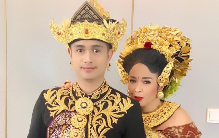 Download Istri Ajun Perwira Adalah Pics