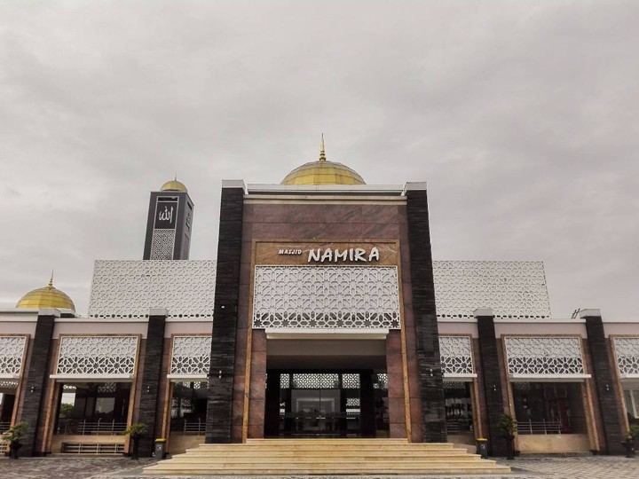 Masjid Namira Di Lamongan