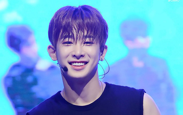 Kostum Panggung Wonho Sering Kelewat Seksi, Penata Busana Monsta X: Dia Desain Sendiri