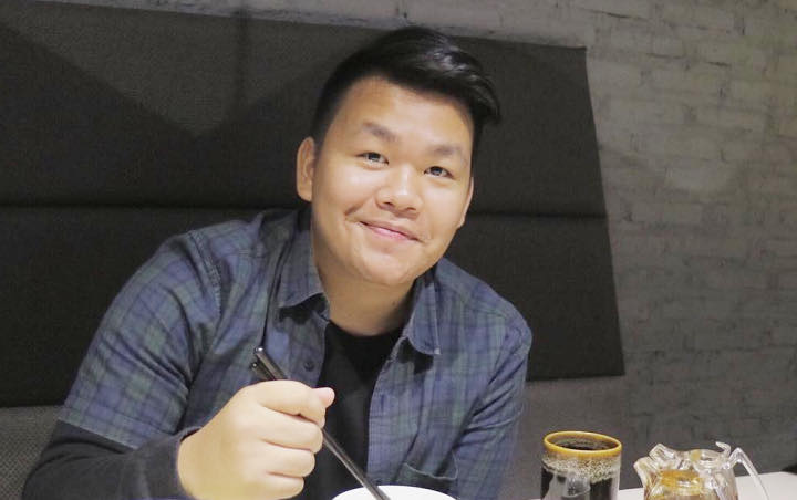 Teuku Rizky Alias Kiki Eks Cjr Pamer Ngerokok Dan Pasang Gaya Songong Reaksi Netter Mengejutkan