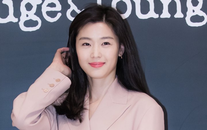 Jun Ji Hyun 'Tanpa Celana' di Event Terbaru, Bodi Seksi Bikin Melongo 