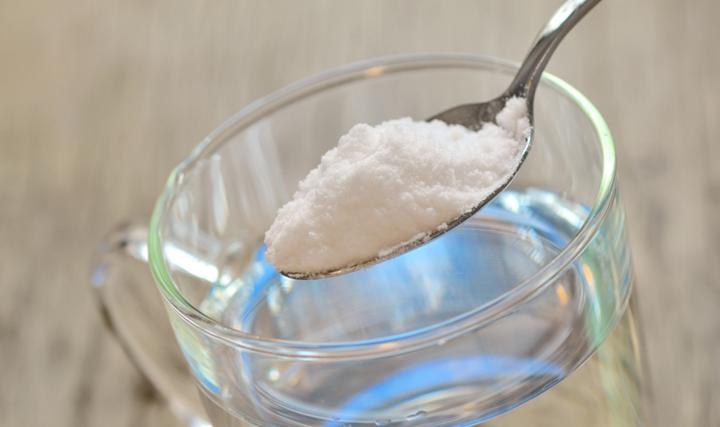 Kumur Dengan Baking Soda