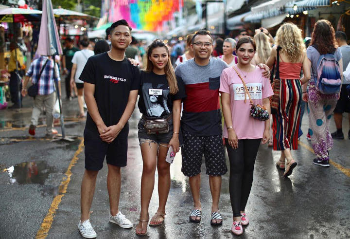 Abadikan Kebersamaan Saat Liburan di Bangkok, Thailand