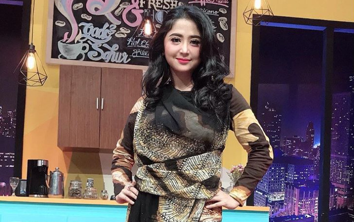 Dewi Persik Mbanyol Cerita Percakapan Iblis Penggoda, Sindir Siapa?