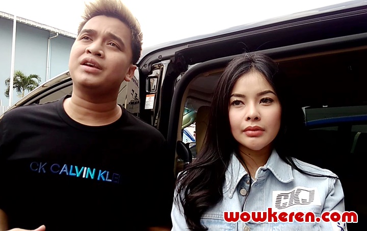 Alasan Billy Syahputra Belum Bertemu Keluarga Elvia, Reaksi Ditanya Beda Keyakinan Mengejutkan