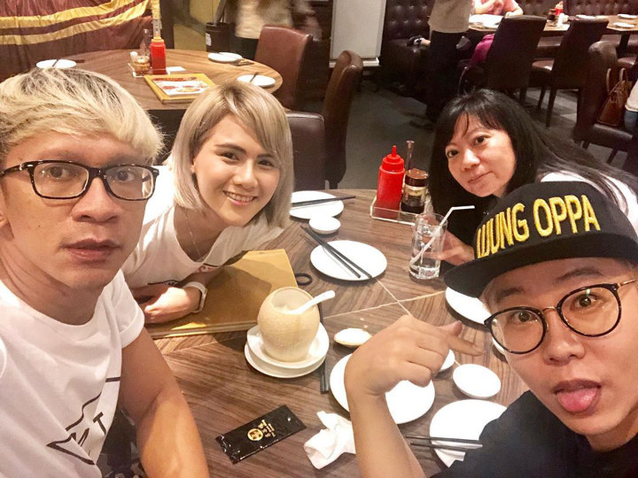 Asyik Makan Malam Bareng YouTuber Asal Korea Selatan, Ujung Oppa