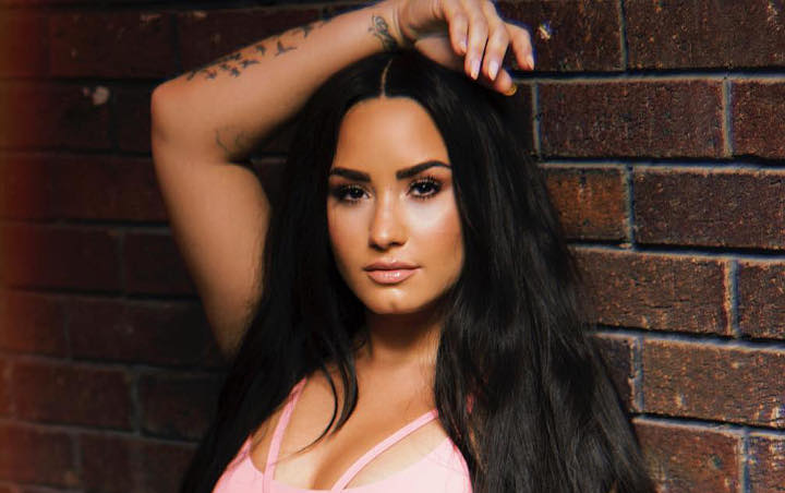 Demi Lovato Pede Pamer Foto Berbikini: Cantik Bukan dari Ukuran Tubuh