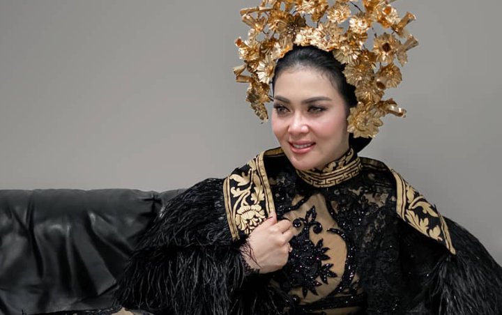 Syahrini Hak Patenkan Brand 'SYR' dan 'Ancam' Peniru, Malah Disindir Plagiat Logo Merek Lain