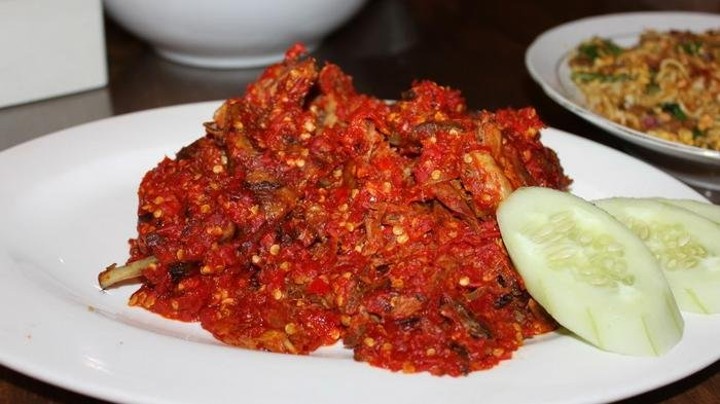 Hindari Makanan Pedas saat Sahur dan Berbuka