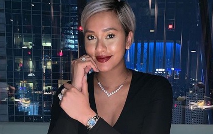 Bangun Tidur, Kimmy Jayanti Dapat Kejutan Romantis Dari Greg Nwokolo