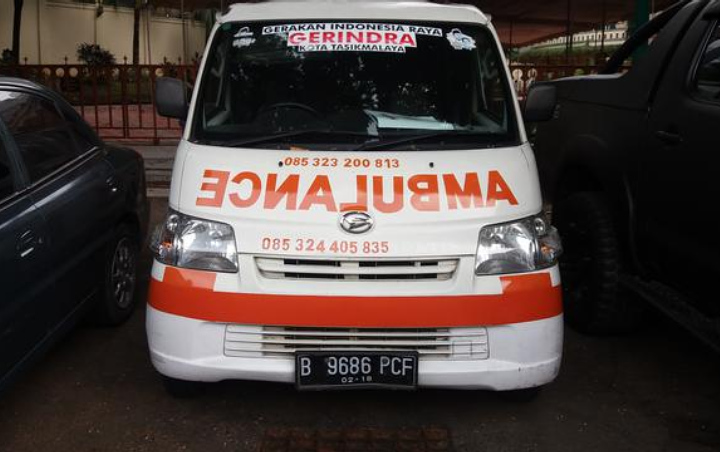 Ambulans Berlogo Gerindra yang Berisi Batu saat Aksi Mei 22 Rupanya Belum Bayar Pajak