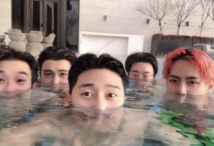 Park Hyungsik Ungkap Arti Penting Park Seo Joon, V dan Choi Woo Sik Baginya