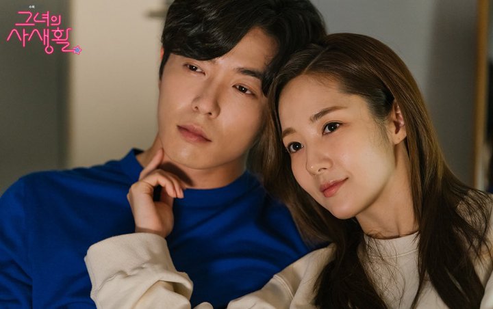 Tatapan Mata Kim Jae Wook Saat Ciuman di 'Her Private Life' Bikin Netter Mabuk