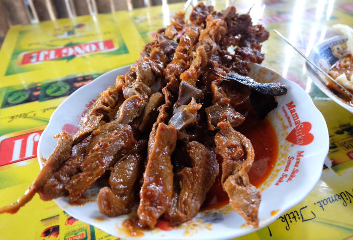 Sate Blengong Bu Kijah Yang Super Lembut