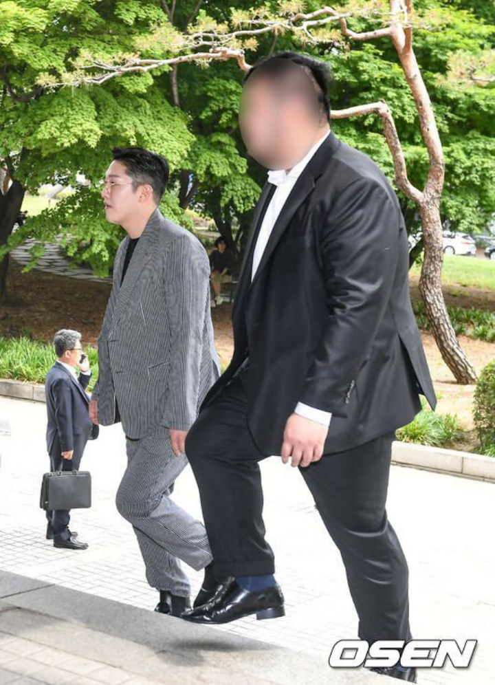 Mantan Goo Hara Terlihat Sehat dan Gemukan di Sidang Kedua