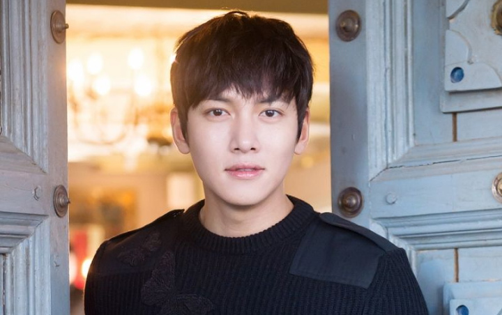 Netter Bandingkan Wajah Ji Chang Wook Sebelum dan Sesudah 'Operasi Plastik'