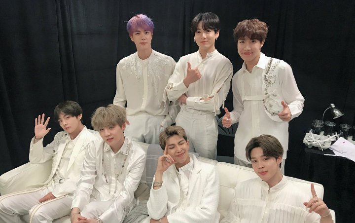 BTS Nangis Saat 60 Ribu ARMY Lakukan Ini di Konser Wembley ...