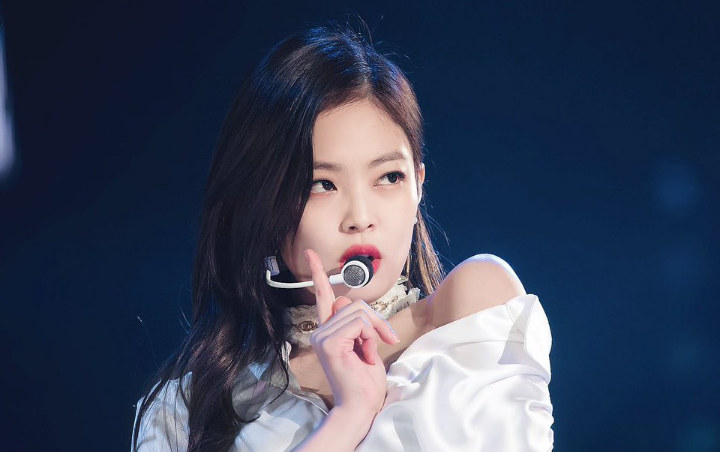 Jennie BLACKPINK Pucat dan Pegangi Perut Saat Hadiri Acara di Manila, Fans Khawatir