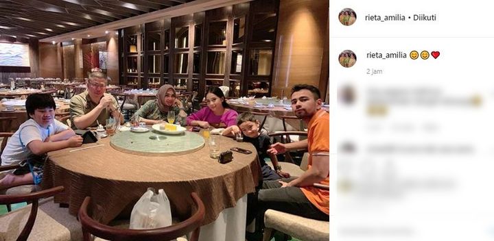 Nagita Lebaran Bareng Ayah Tiri