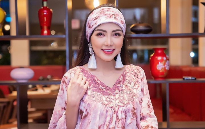 Liburan Ke Pantai, Bella Shofie Dipuji Lebih Sederhana Nggak Kayak Dulu Meski Suami Tajir
