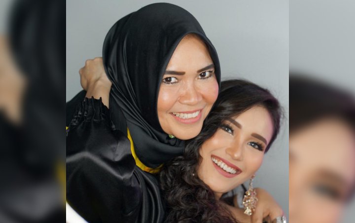Matikan Komentar Usai Bikin Caption Ambigu, Ibu Ayu Ting Ting Dikritik Karena Ingatkan Salat di IG